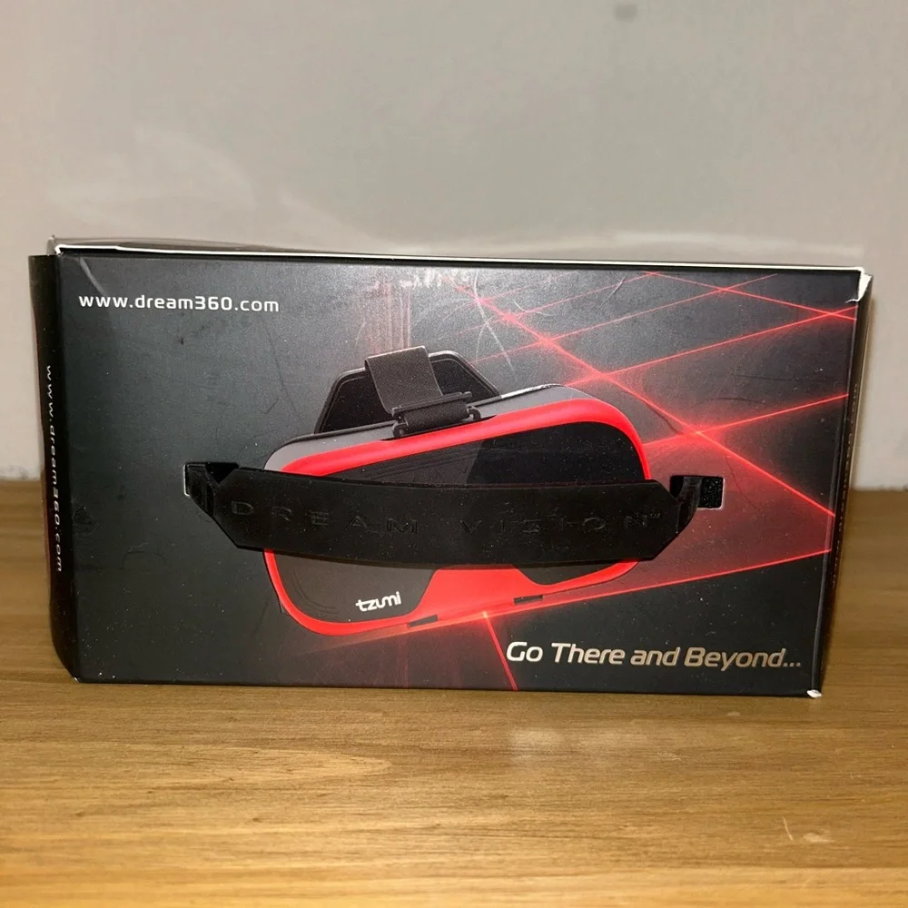 Virtual Reality Smartphone Headset